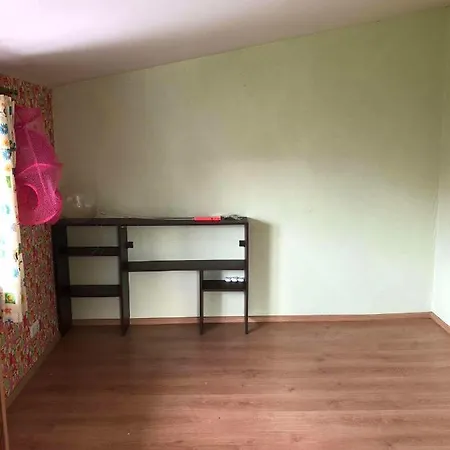 Dviaukstis Sveciu Namelis